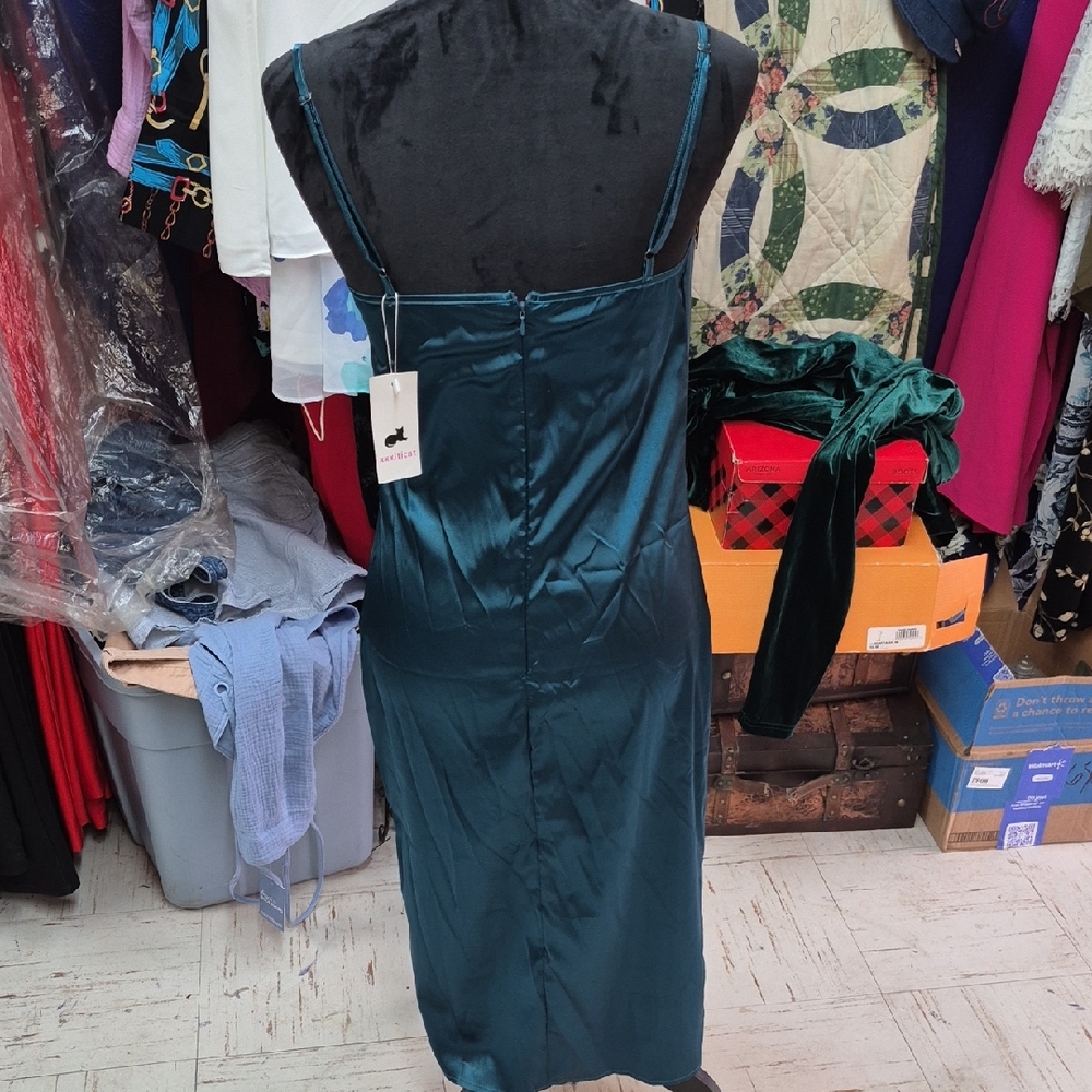 Chic Teal Backless Dress